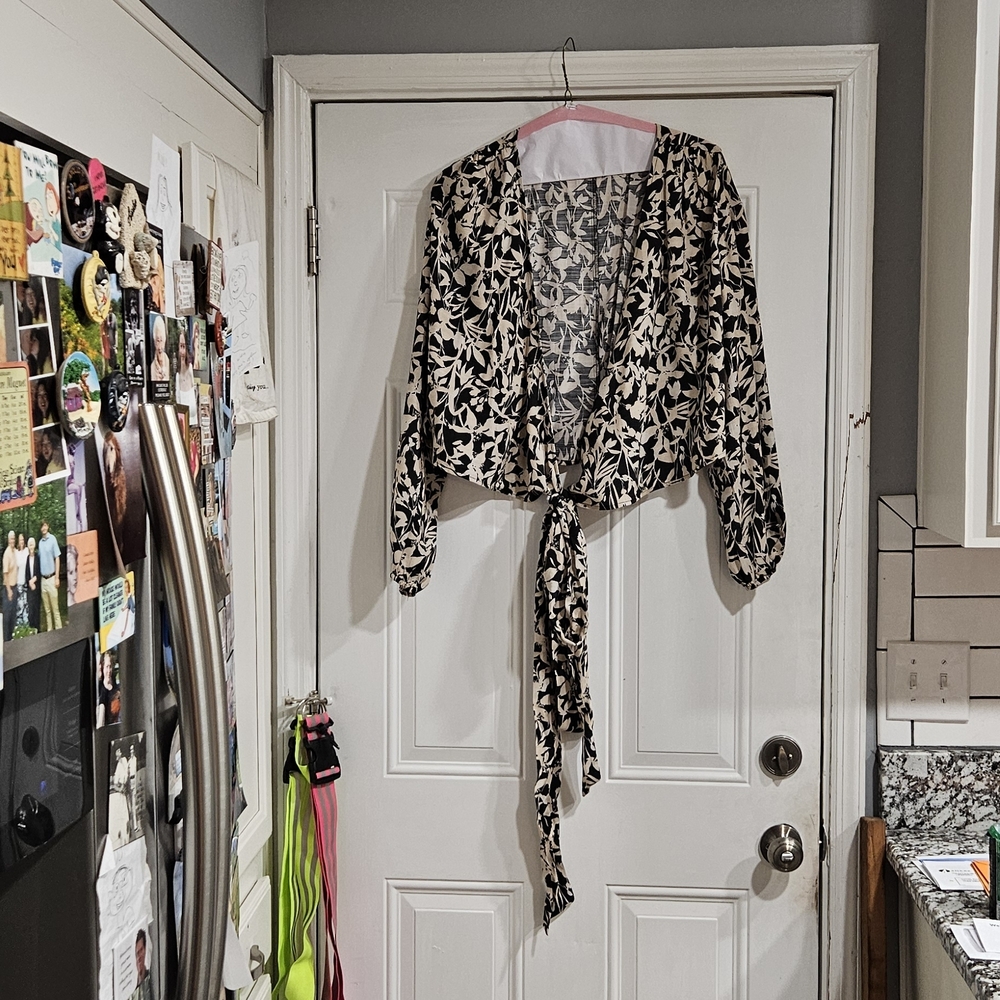 Lane Bryant Black and Cream Leaf Pattern Blouse